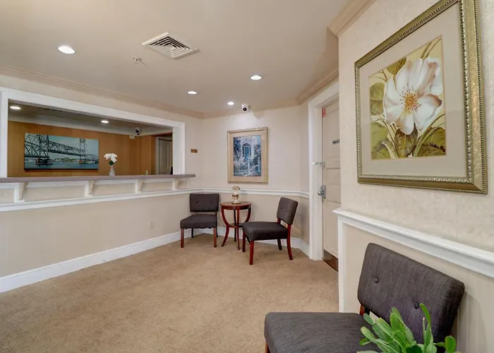 Anchorage Inn And Suites